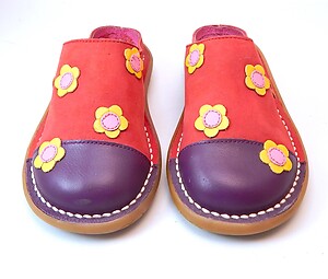 5X0812 (Sale) - Red Flower Clogs - Euro 24 Size 7