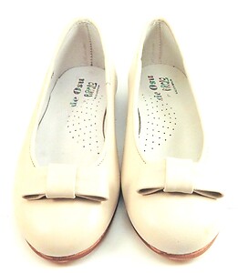 A-1182 L - Ivory Ballet Flats - Euro 28 Size 11