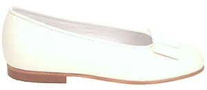 A-1182 - Ivory Pearl Flats - Euro 30 Size 12