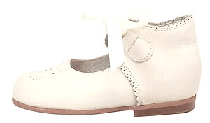 A-486 (Sale) - Ivory Ribbon Shoes - Euro 19 Size 4
