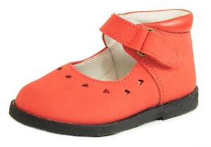A-568 - Red Heart First Walkers
