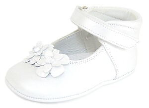 DO-130S - White Flower Crib Shoes