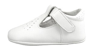 DO-142 - White Crib Shoes - Euro 17 Size 2