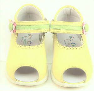 K-1054 - Chatreuse Yellow Sandals - Euro 19 Size 4