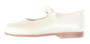 P-2550 - Ivory Pearl Mary Jane - Euro 36 Size 5