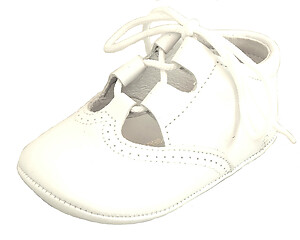 PR-225 - White Ghillie Crib Shoes - Euro 17 Size 1