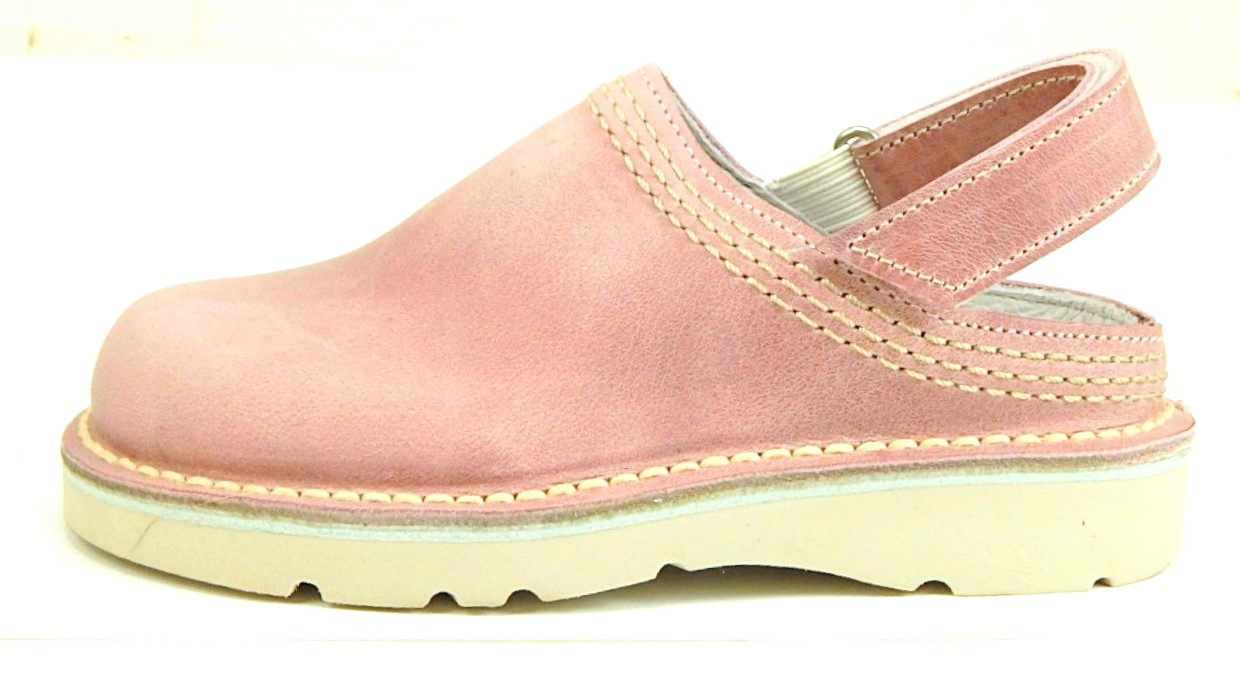 5L3812 - Buffy Rose Clogs