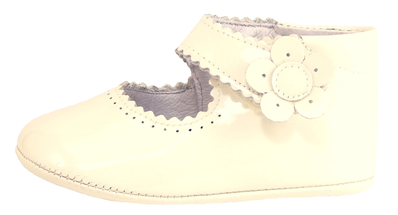 PI-1181 - Ivory Patent Crib Shoes