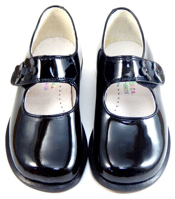 DE OSU B-6114 - Girls' Classic European Black Patent Leather Dress Shoes