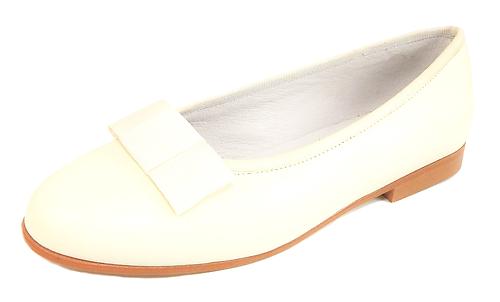 A-1182 - Ivory Tuxedo Bow Ballet Flats - Euro 34 Size 3