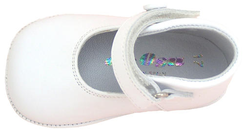 DO-111 - White Button Crib Shoes