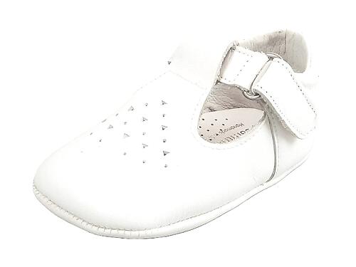DO-142 - White Crib Shoes - Euro 17 Size 2